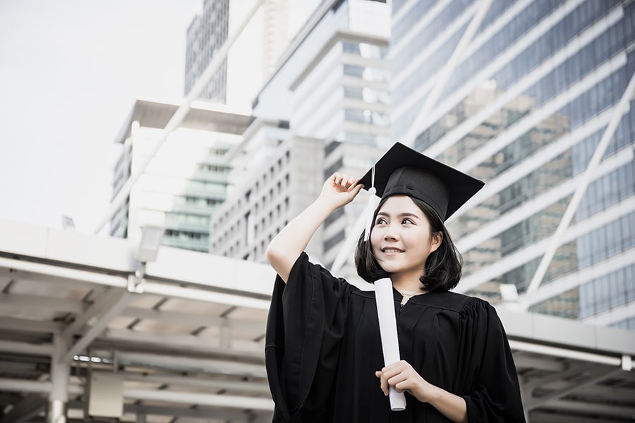 Do You Have Realistic Expectations About Hiring New Grads?